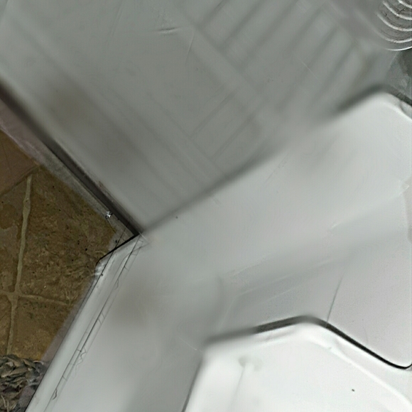 Mini fridge - Picture 2 of 2